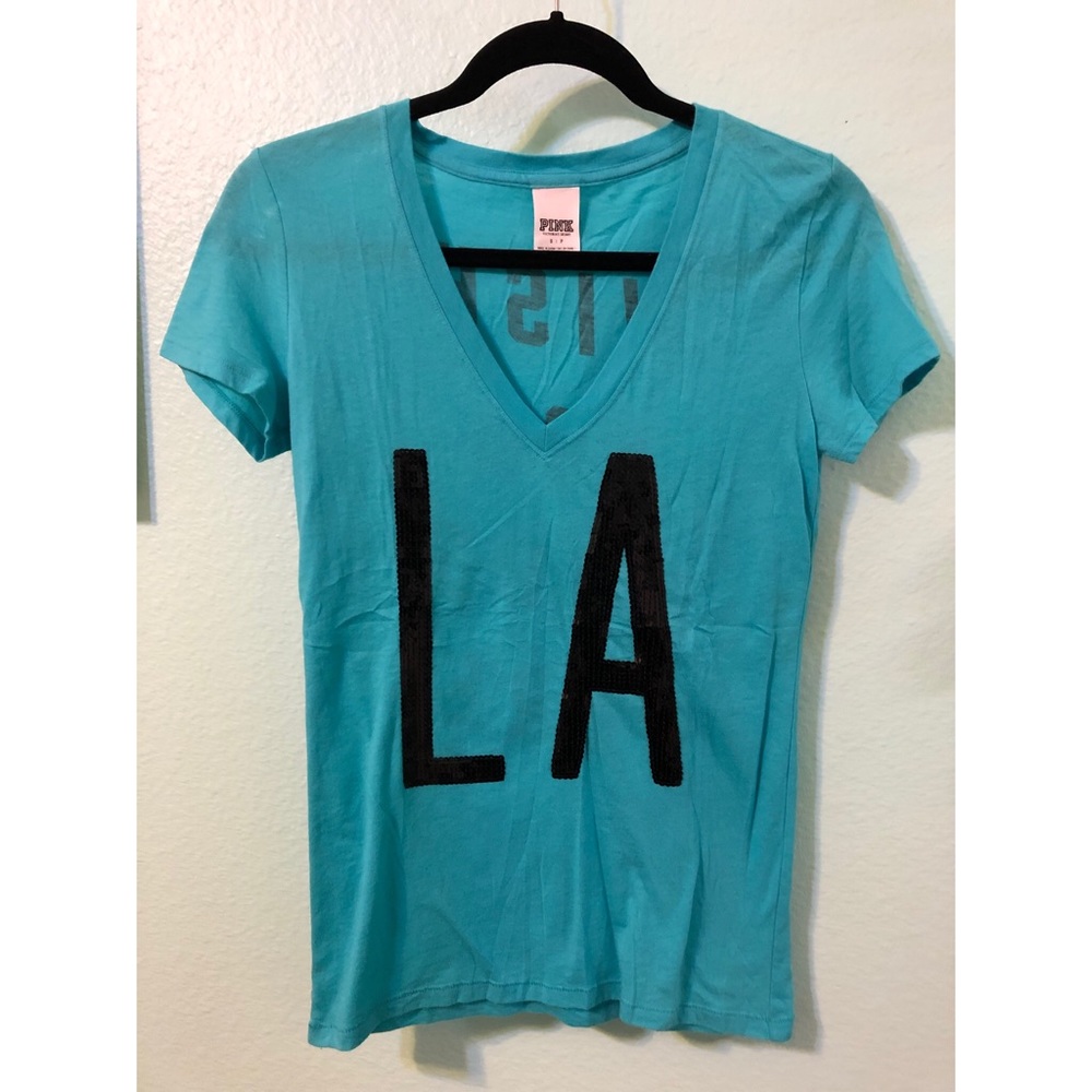 ✨2/$25 VS Pink LA sequined v-neck tee